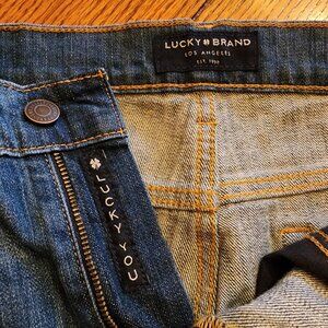 NWT Jeans LUCKY BRAND Mid Rise Straight - Authentic Series - 6/28